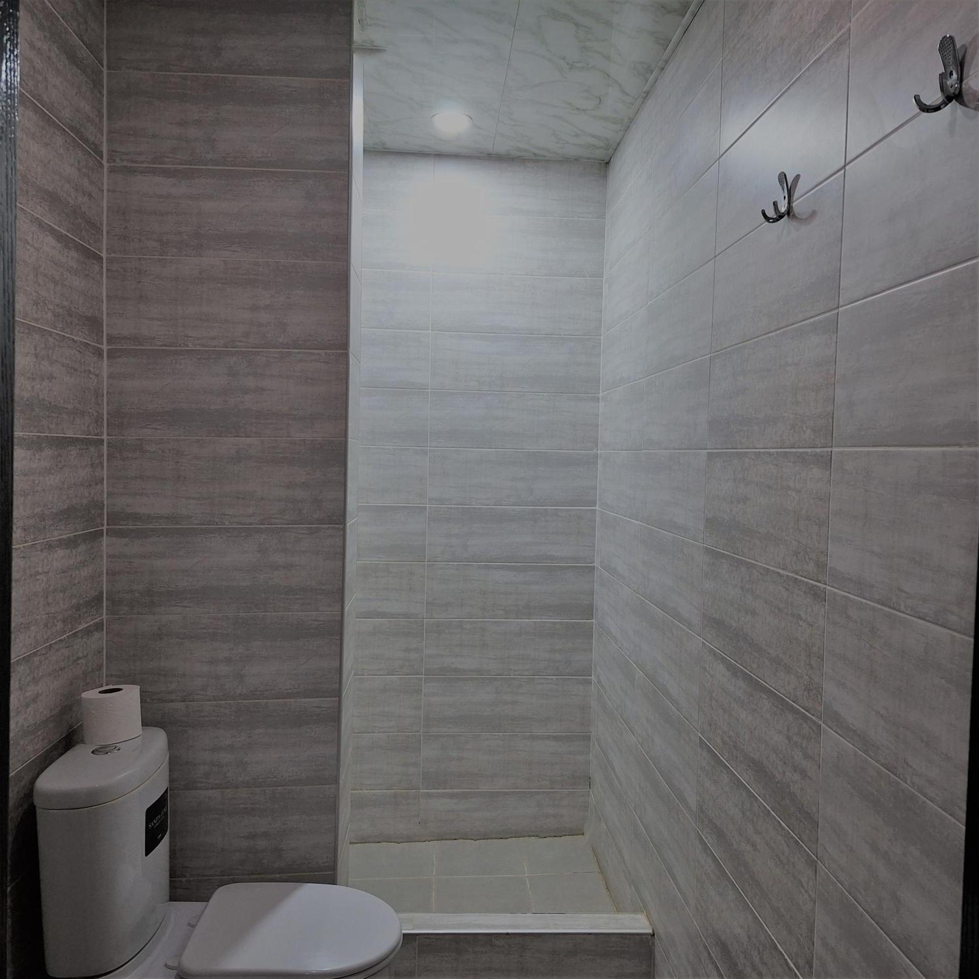 Hotel Georgian Кутаиси Экстерьер фото