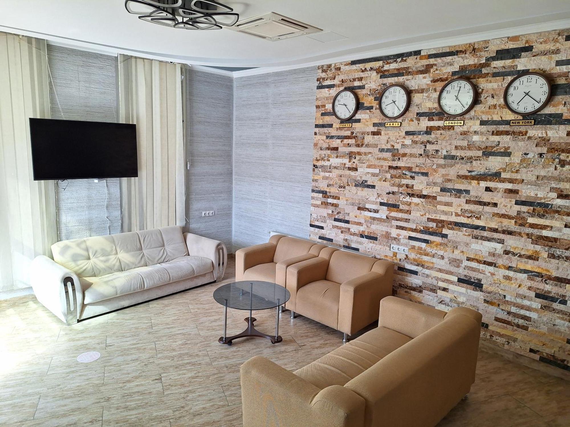 Hotel Georgian Кутаиси Экстерьер фото